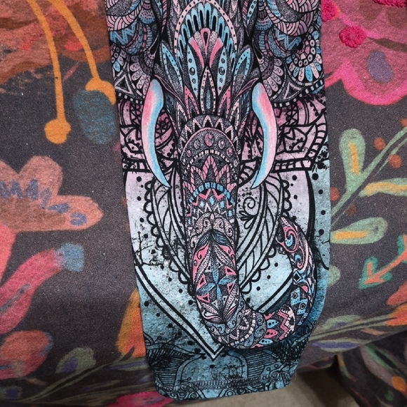 Evolution and Creation Multicolor Patterned Leggings - Picture 7 of 9